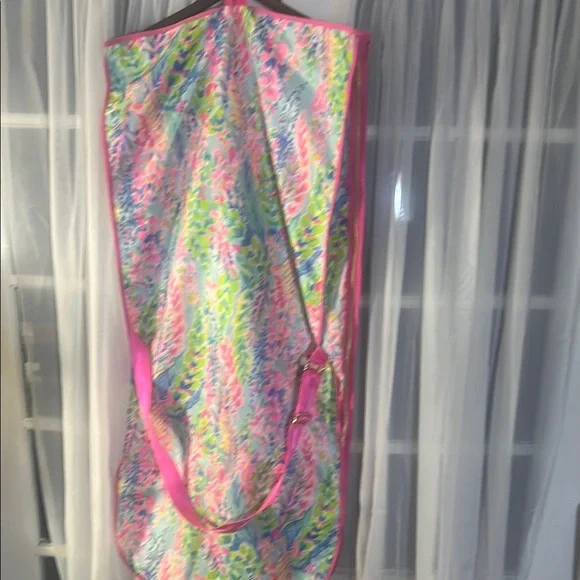 Lilly Pulitzer catch the wave garment bag travel suitcase - Picture 8 of 9